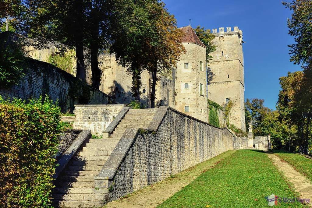 Au 10 Le Long Du Canal Fain-Les-Montbard Екстериор снимка